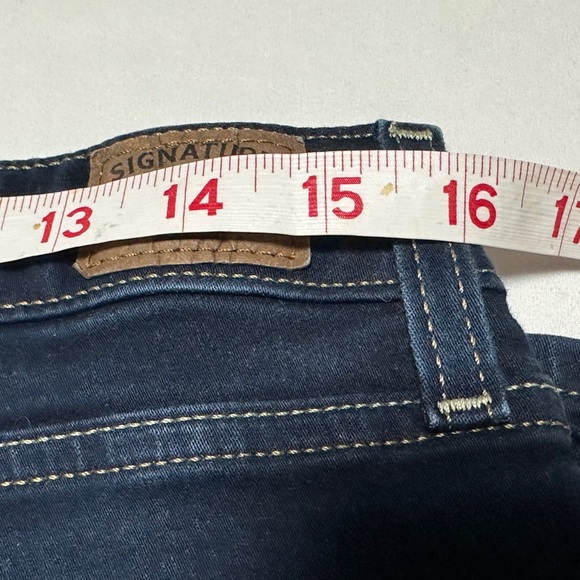 Levi's Women's Signature Gold Label Jeans Mid Rise Skinny, Size 12 Medium - Picture 7 of 8